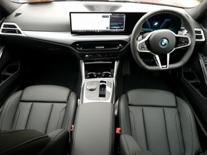 BMW 3-Series 330e M Sport - Image 4