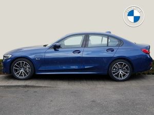 BMW 3-Series 330e Sport Pro - Image 3
