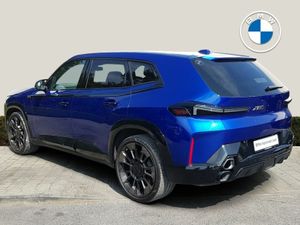 BMW XM 50e - Image 2