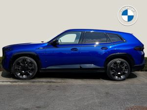BMW XM 50e - Image 3