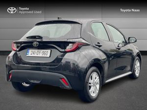 Toyota Yaris YARIS 1.5 LUNA - Image 2