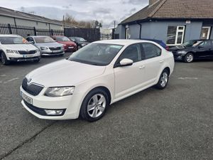 Skoda Octavia AMBITION 1.6 TDI 110HP DSG AUTO - Image 4