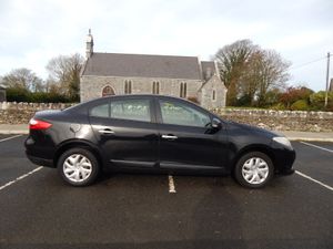 2013 Renault Fluence  Expression Long Tax & Test - Image 2