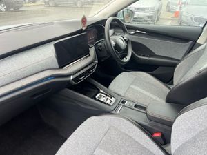 Skoda Octavia Selection 1.5tsi 115HP DSG Mhev - Image 3