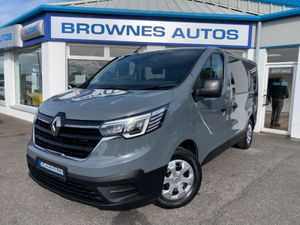 2022 Renault Traffic 9 Seater Bus - Image 2