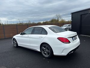 Mercedes-Benz C220d AMG Automatic 2019 - Image 3