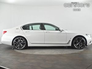 BMW 7-Series 740 740 E DLA-7D20 - Image 3