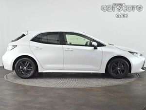 Toyota Corolla 1.8 Hybrid Auto - Image 3