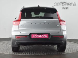 Volvo XC40 Xc40 R-Design T4 Recharge Auto  R-Desig - Image 4