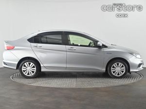 Honda Grace Hybrid 1.5 AUTO - Image 2