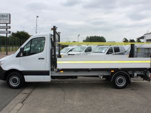 2023 Mercedes-Benz Sprinter 315 S/C Dropside TLift - Image 3