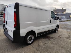 2014 Vauxhall Vivaro 2.0 cdti swb - Image 4