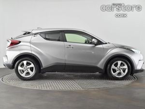 Toyota C-HR 1.8 HYBRID Auto - Image 3