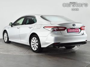 Toyota Camry 2.5 Hybrid Auto - Image 3