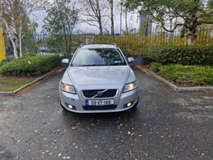 Volvo V50 2009 - Image 2