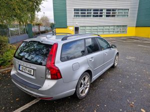Volvo V50 2009 - Image 4