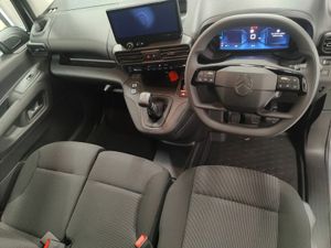Citroen Berlingo ENTERPRISE PLUS From €107 Per Wee - Image 4