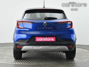 Renault Captur 1.3 TCe 140 Auto DFull Limited - Image 4