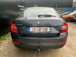 SKODA OCTAVIA 1.6 TDI 110 BHP 5DR - Image 4
