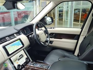 Land Rover Range Rover Vogue 2.0 I4 PHEV - Image 3