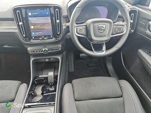 Volvo XC40 Fully Electric 231hp Ultimate, Pan Sunr - Image 4