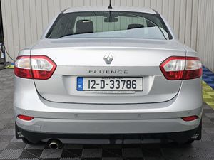 2012 Renault Fluence 1.5 DCI DYNAMIQUE - Image 4