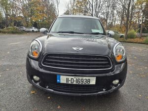 Absolutely Mint Mini Cooper 2011 - Image 4