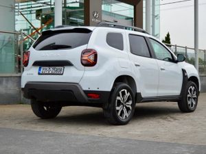 Dacia Duster 1.3 TCe 150 EDC Journey, AUTOMATIC - Image 4