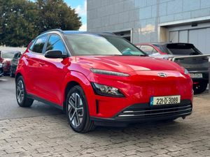 Hyundai KONA Kona EV Executive 39 kWh, 2 Tone - Image 4