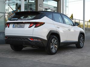 Hyundai Tucson 2WD Comfort Plus - Image 4