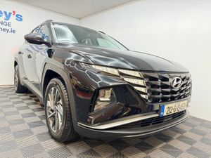 Hyundai Tucson 2WD Executive w.2 Tone Roof - Image 4