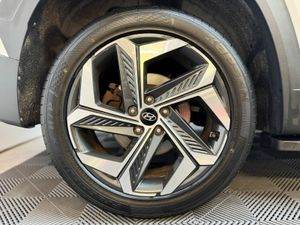 Hyundai Tucson 2WD Executive Plus HEV Auto - Image 4