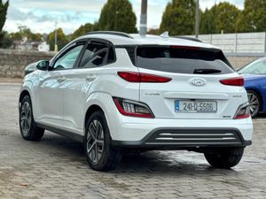 Hyundai KONA Kona EV Premium 64 kWh 450 km range - Image 4