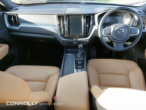 Volvo XC60 D4 Momentum Auto €303pm - Image 4
