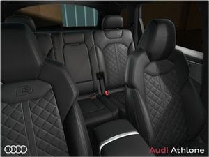 Audi Q7 3.0TFSIe 483BHP quattro Competition Tip-Tr - Image 4