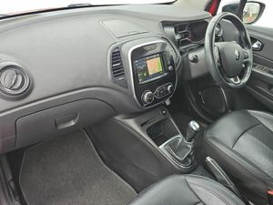 Renault Captur Tce 90 SIGNATURE X NAV - Image 4