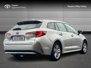Toyota Corolla HYB 1.8 LUNA T TS 4DR AUTO - Image 2
