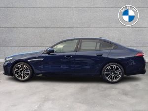 BMW 5 Series 520i M Sport Saloon - Image 4