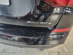 211 BMW X3 X-DRIVE PETROL HYBRID PLUG IN - Image 2