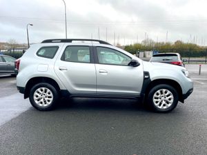 Dacia Duster 1.5 Diesel - Image 3