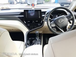 Toyota Camry 2.5 Camry Hybrid Sol - Image 2