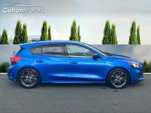 Ford Focus 1.5L EcoBlue 120PS ST-Line (1 Owner - F - Image 4