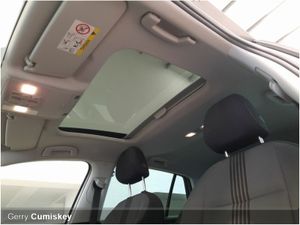 Volkswagen Golf ALLSTAR | AUTOMATIC | PANORAMIC RO - Image 2