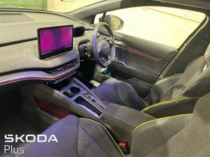 Skoda Elroq RS 340bhp 4x4 79KW *Electric Towbar* - Image 4