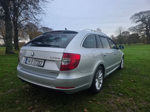 Skoda Superb  diesel ( nct ) - Image 4