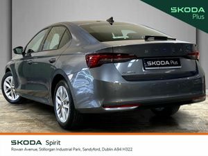Skoda Octavia Selection 1.5TSI 115bhp DSG mHEV - Image 4