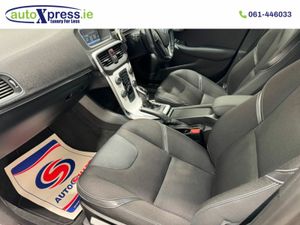 Volvo V40 1.6 T4 Automatic - Image 4