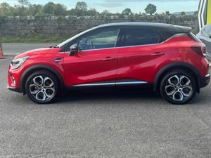 Renault Captur E-TECH Plug-in 160 Auto SE Edition - Image 4