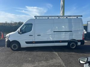 Renault Master Business ex vat price displayed - Image 4