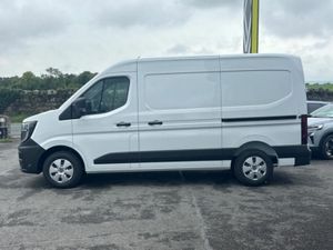 Renault Master 130BHP MWB EX VAT PRICE DISPLAYED - Image 3